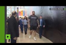 La star de Game of Thrones, Hafthor Bjornsson, débarque à Moscou