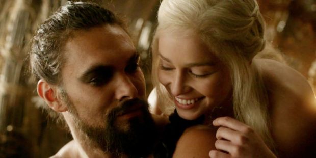 Game Of Thrones' Emilia Clarke shares reunion picture with her 'sun and stars' Jason Momoa