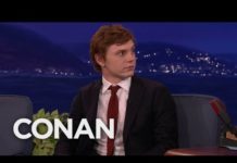 Evan Peters Accidentally Showed Jessica Lange His Junk – CONAN on TBS