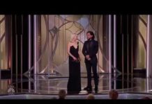 Game of Thrones Kit Harington and Emilia Clarke presented a Golden Globe Award.