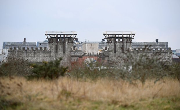 March 08, 2018 A castle, including turrets and ramparts, is on the verge of being completed. Work on a massive medieval ?1m Game of Thrones set in Belfast, including a custom-built castle, is near completion. Builders are preparing to move off the site beside the Harland and Wolff cranes opposite the Paint Hall studios in the Titanic Quarter after spending the past five months on the mammoth project. The project is the most expensive of its kind in Northern Ireland. Non-Exclusive WORLDWIDE RIGHTS - NO UK & IRELAND PAPERS OR WEB Pictures by : Flynet Pictures ? 2018 Tel : +44 (0)20 3551 5049 Email : info@flynetpictures.co.uk