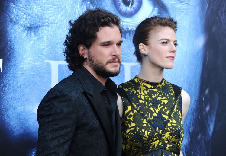 Rose Leslie kicks Kit Harington out of the house to avoid Game of Thrones spoilers