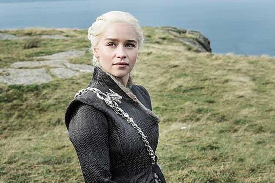HBO releases more photos from the upcoming Game of Thrones episode, Eastwatch - Daenerys