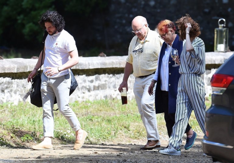 BGUK_1271825 - *PREMIUM-EXCLUSIVE* Aberdeen, SCOTLAND - MUST CALL FOR PRICING BEFORE USAGE - Newly Married Game of Thrones Stars Kit Harington and wife Rose Leslie seen having lunch with family and friends at Wardhill Castle. The Newlyweds looked really happy as they enjoyed a post-lunch with friends and family members at Wardhill Castle the day after they got married at Rayne Church in Scotland. Pictured: Kit Harington and Rose Leslie BACKGRID UK 24 JUNE 2018 UK: +44 208 344 2007 / uksales@backgrid.com USA: +1 310 798 9111 / usasales@backgrid.com *UK Clients - Pictures Containing Children Please Pixelate Face Prior To Publication*