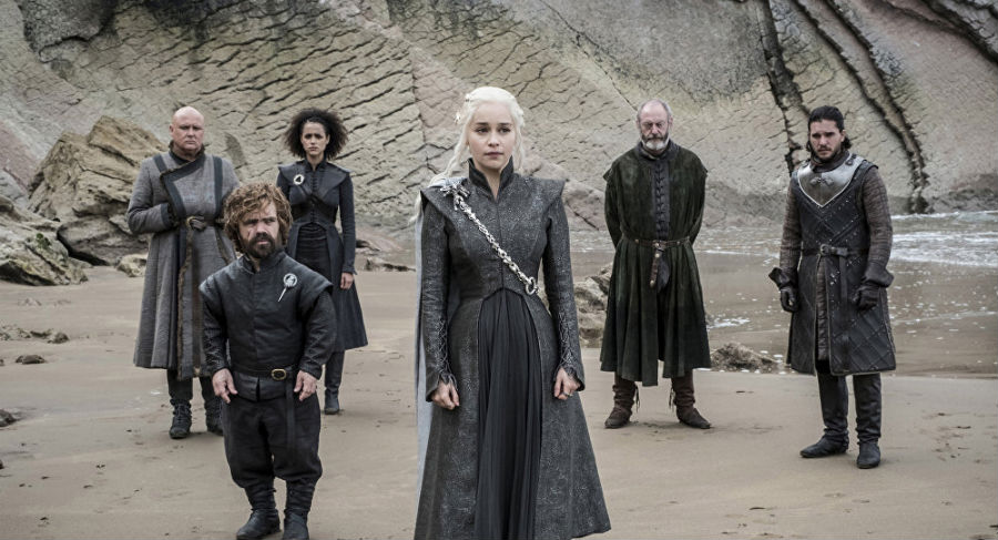 Game of Thrones' first official photo from season 8 appears on EW's cover