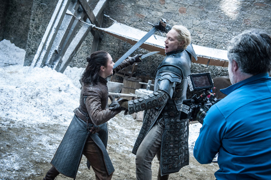 Entertainment Weekly releases 16 unseen behind-the-scenes photos from the sets of Game of Thrones