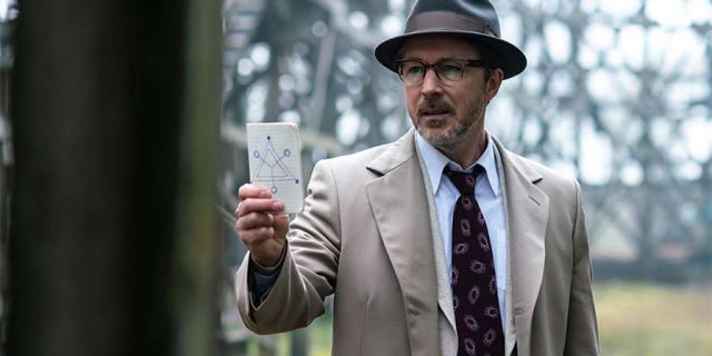 Aidan Gillen as Dr. Hynek. — History Channel