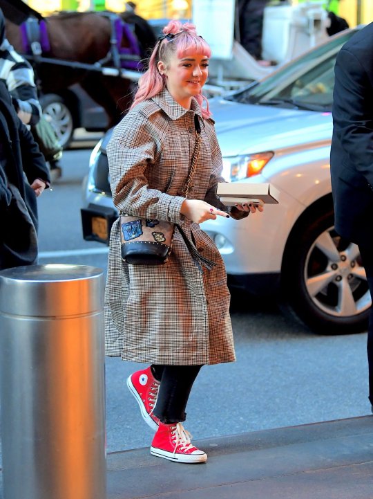 Maisie Williams looked stylish as she returned to her NYC hotel on Monday after an appearance on the Tonight Show. She wore a plaid coat with Red Converse sneakers and her pink hair in Space buns. Kit Harington was also seen arriving after he stopped by SNL to Pick up his Script. Pictured: Maisie Williams Ref: SPL5076379 010419 NON-EXCLUSIVE Picture by: DIGGZY / SplashNews.com Splash News and Pictures Los Angeles: 310-821-2666 New York: 212-619-2666 London: 0207 644 7656 Milan: 02 4399 8577 photodesk@splashnews.com World Rights, No Portugal Rights