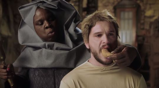 Leslie Jones and Kit Harington recreate Game Of Thrones shame scene (Picture: NBC) 