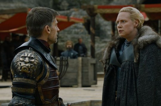Picture: HBO Jaime going to die in the arms of Brienne