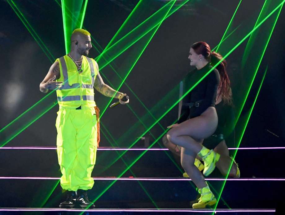 LAS VEGAS, NEVADA - SEPTEMBER 14: Singer/songwriter Maluma (L) performs with a dancer at the Mandalay Bay Events Center on September 14, 2019 in Las Vegas, Nevada. (Photo by Ethan Miller/Getty Images) Photo: Ethan Miller, Staff / Getty Images / 2019 Getty Images