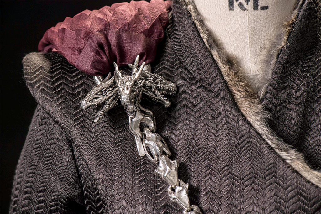 mgot_daenerys_costumes_slideshow_02_1200x800