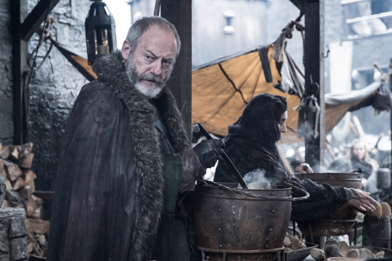 game-of-thrones-former-cia-deputy-director-david-cohen-cameos-in-winterfell-soup-line__438192_