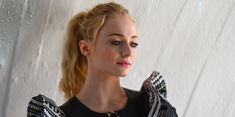 Sophie Turner urges fans to not drink the bleach, says Trump is a Moron!