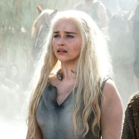 emilia clarke as daenerys targaryen, game of thrones season 6