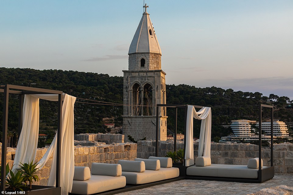 Above the monastery, on the rooftop of the fortress, a sunset terrace has been created