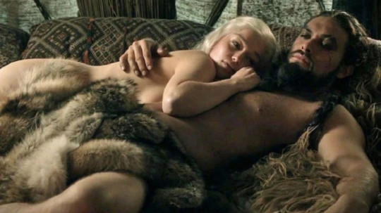 Daenerys Targaryen (Emilia Clarke) and Khal Drogo (Jason Momoa) from Season 1 of Game of Thrones