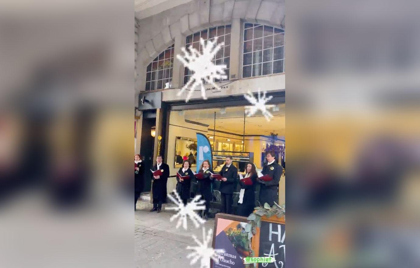 sophie turner hubby joe jonas holiday spirit his family dreads her crude sense of humor