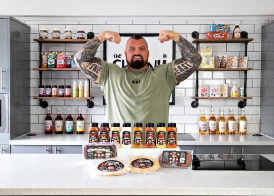 Eddie Hall visits Skinny Food HQ