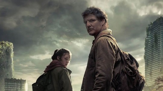 Bella Ramsey and Pedro Pescal in The Last of Us 
