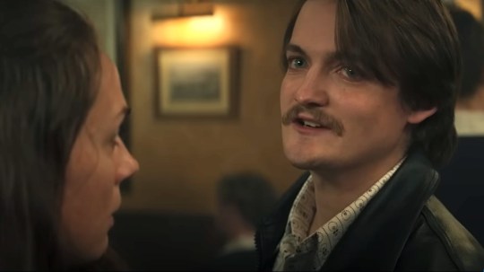 Netflix film In the Land of Saints and Sinners