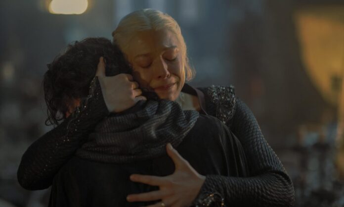 Rhaenyra-hugs-Jacaerys-House-of-the-Dragon-Season-2-episode-1-1000x600.jpeg