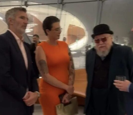 George R.R. Martin reunites with Game of Thrones showrunners and meets his “doppelganger” at star-studded museum opening